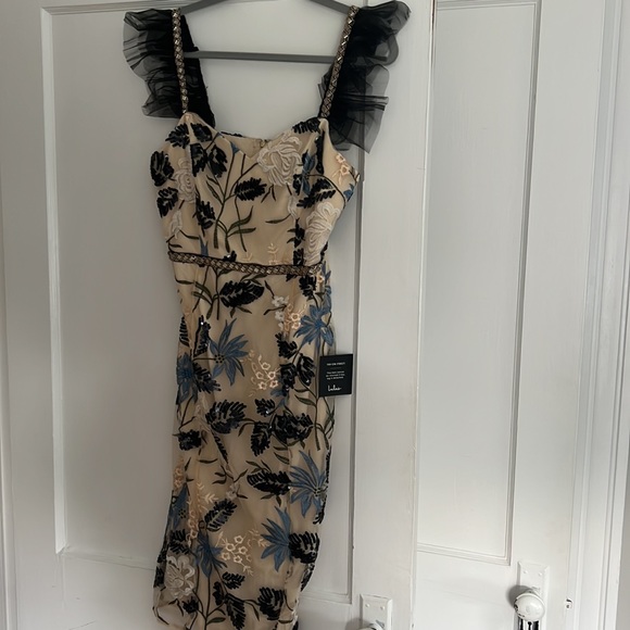 Lulu’s cocktail dress - Picture 4 of 6